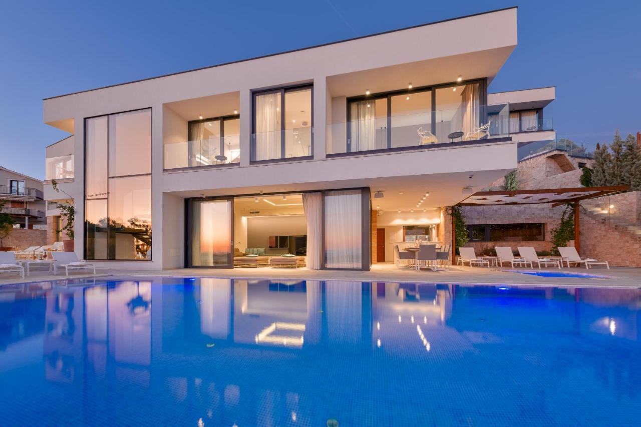 Apartment Anabel Hvar Town