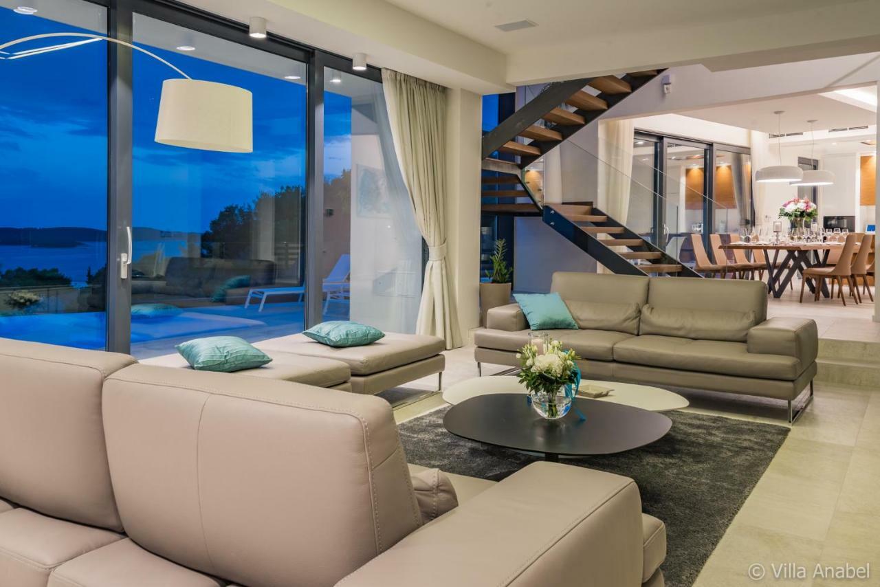 Apartment Anabel Hvar Town