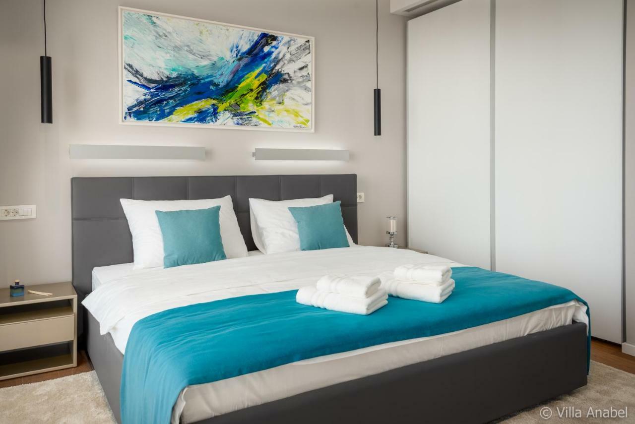 Apartment Anabel Hvar Town
